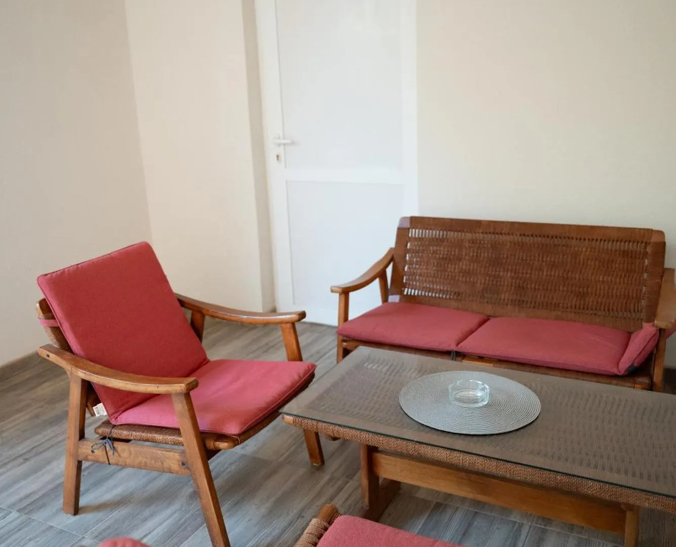아파트 Apartman Na Stanovima 자다르
